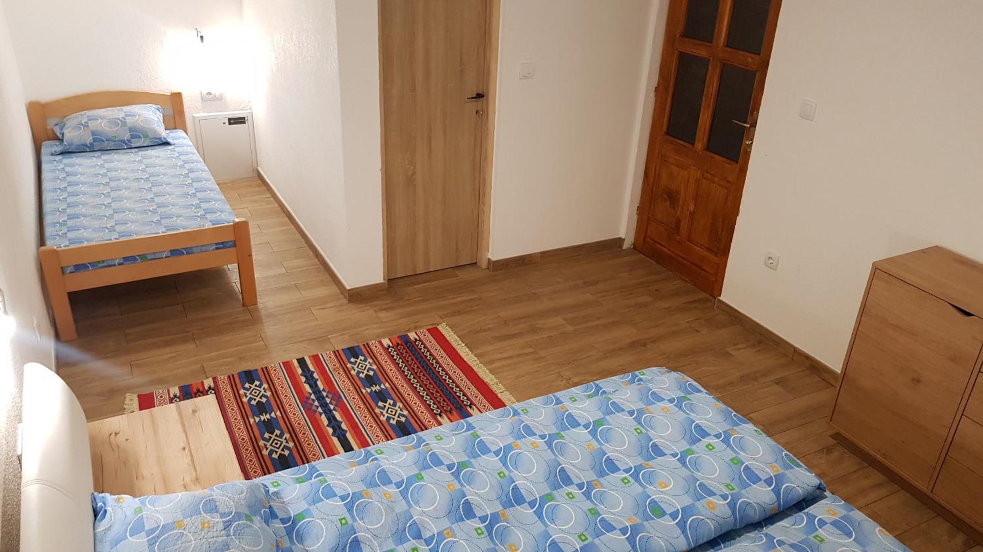 Rafting Camp Encijan Hotel Foca Room photo